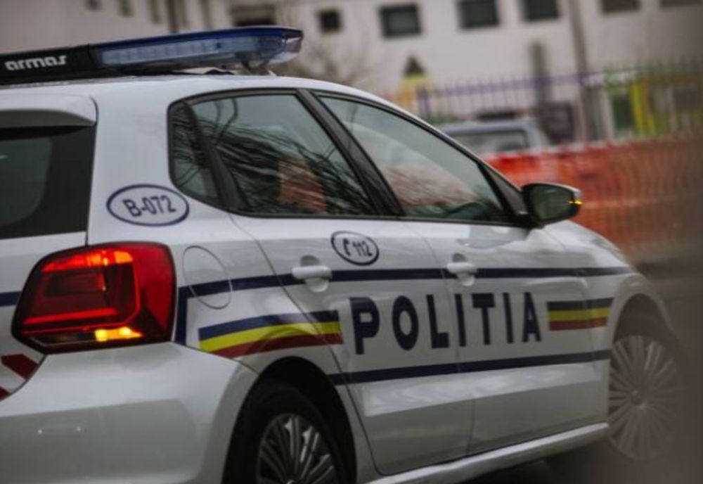Polițiști agresați