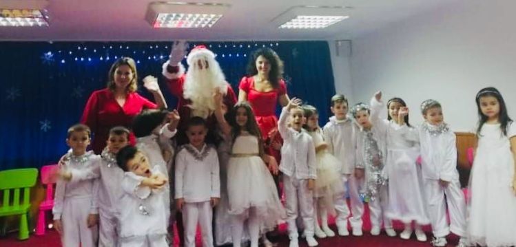 O serbare de sfârșit de an impresionantă la Grădinița Nord 1 din Râmnic