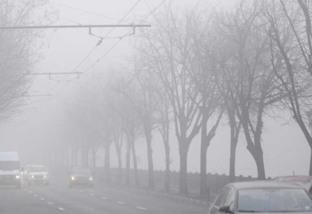 Cod galben de vânt și ceață luni dimineață