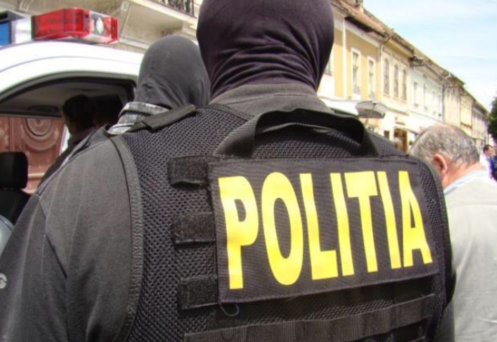 Percheziții în Vâlcea și alte județe din țară