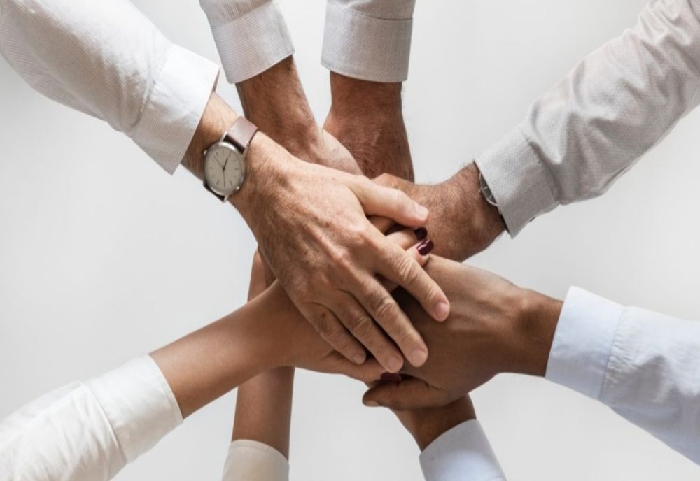 Daruri pentru mamele aflate la  Centrul Maternal Troianu, din Râmnicu Vâl ea