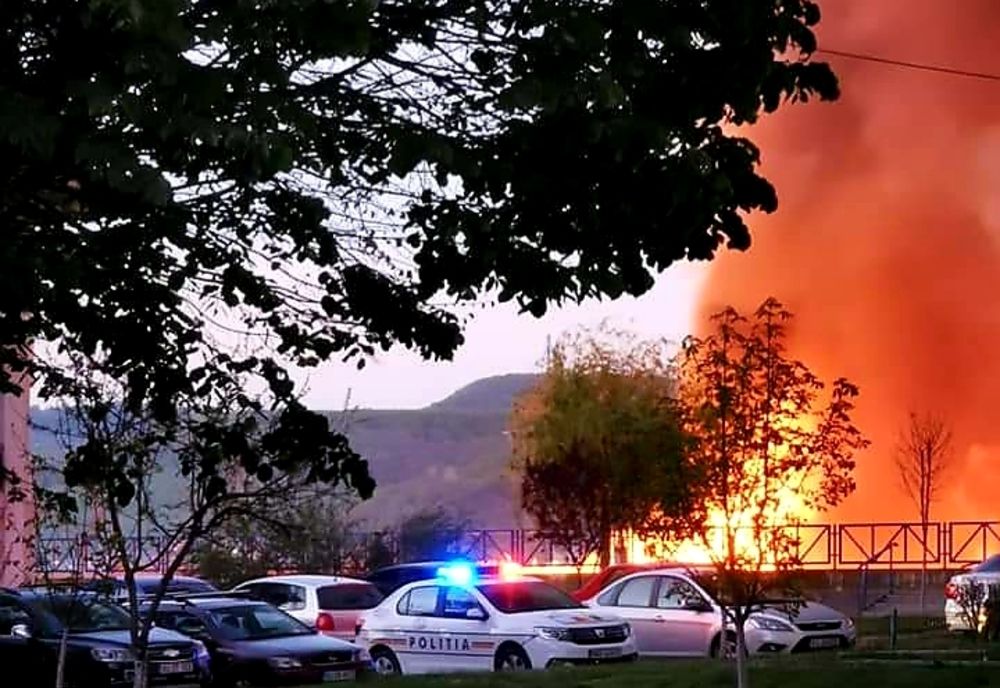 Incendiu in Ramnicu Valcea