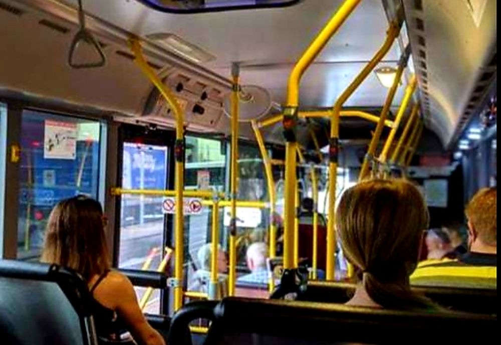 Transport gratuit pentru elevi în România