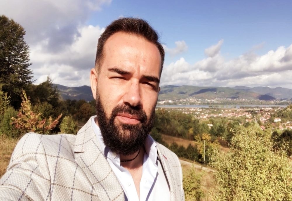 Bogdan Popa: Alegerile de astăzi vor depinde de prezența la vot. Ieșiți la vot, contează!