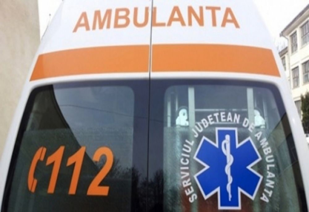 Bărbat în vârstă de 70 de ani rămas blocat între stânci pe malul râului Olt