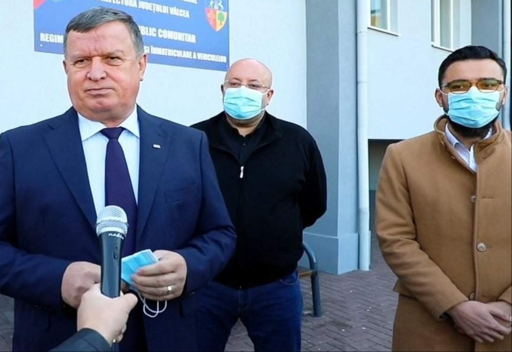 Noi spaţii la Stadionul Municipal din Râmnic, destinate activității Serviciului Permise de Conducere şi Înmatriculare a Vehiculelor 