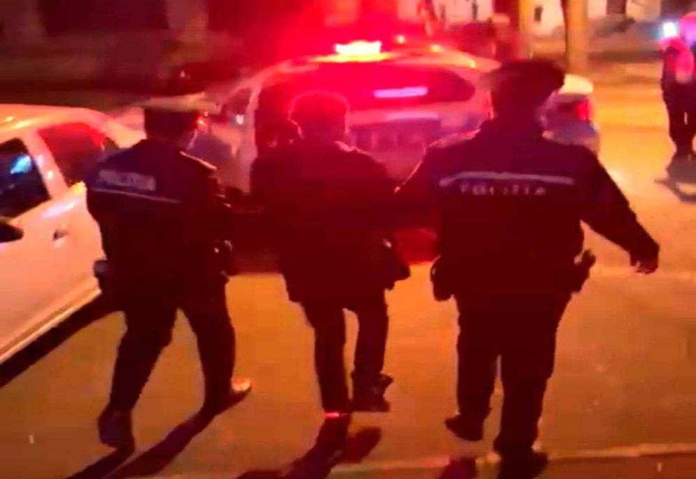 3 bărbați reținuți după ce au amenințat şi tâlhărit femei care ofereau servicii sexuale!