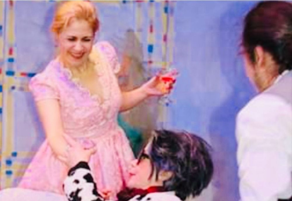 Vâlcenii invitați la o comedie celebră duminică seara, la Cinema "Geo Saizescu"