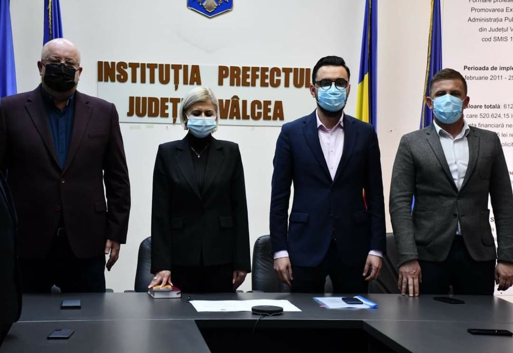 15 prefecți și subprefecți au depus astăzi jurământul de învestitură. Ce a transmis ministrul Lucian Bode