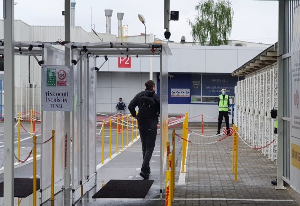 Războiul din Ucraina afectează și producția uzinei Dacia din România