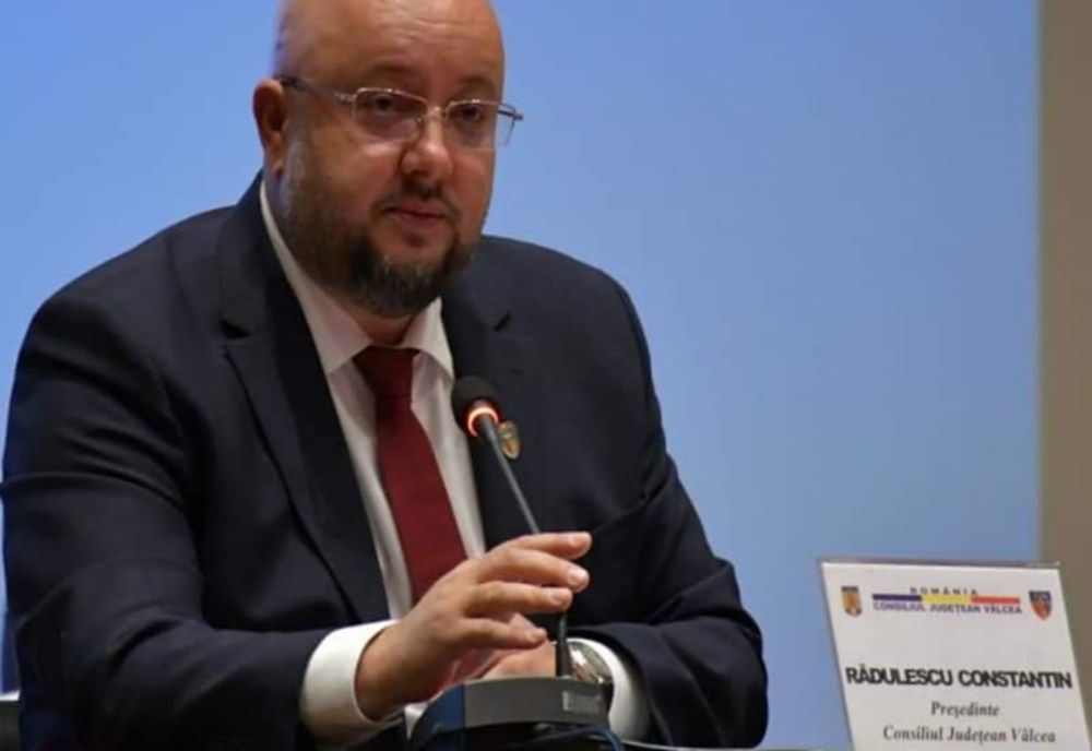 13 centre de colectare deșeuri ar urma să fie amenajate în 13 localităţi din județul Vâlcea, anunță Constantin Rădulescu