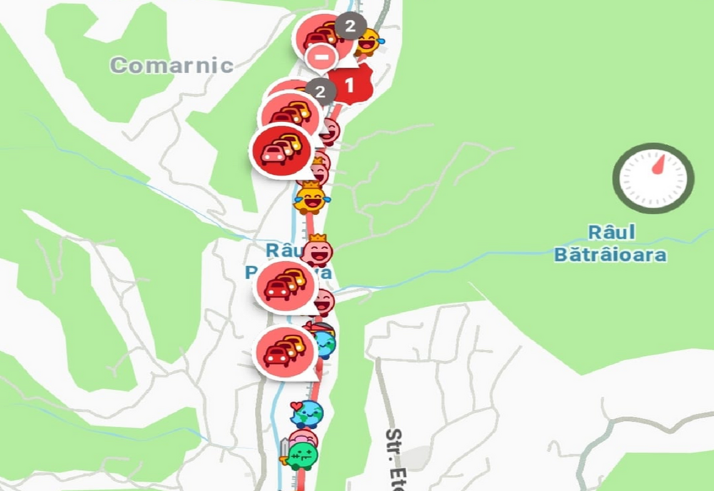 Coloane de autoturisme pe DN1 – Valea Prahova. Se circulă în coloană în zona stațiunilor și la Posada-Comarnic