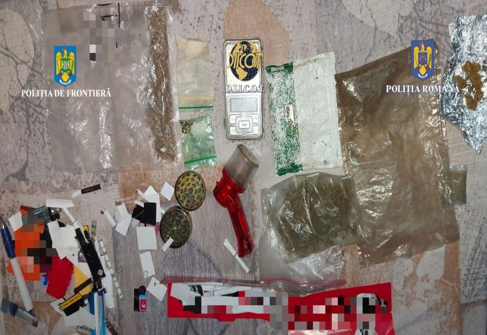 Percheziții domiciliare la traficanții de migranți