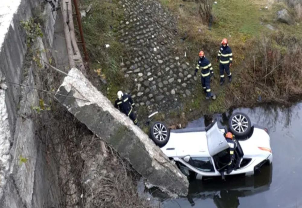 Primarul din Târgoviște, Daniel Cristian Stan, fosta sa soție și fetița lor au plonjat cu mașina în Olt