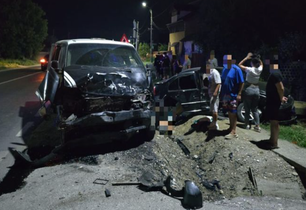 OPT RĂNIȚI ÎNTR-UN ACCIDENT PE DN 64, ÎN VÂLCEA 