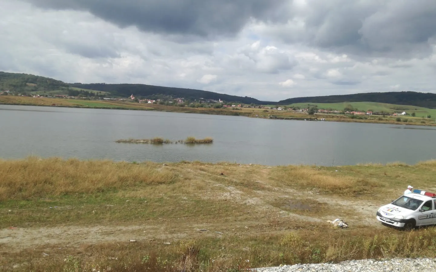 Descoperire macabră în râul Olt: trupul unei tinere, găsit într-o valiză la Ionești