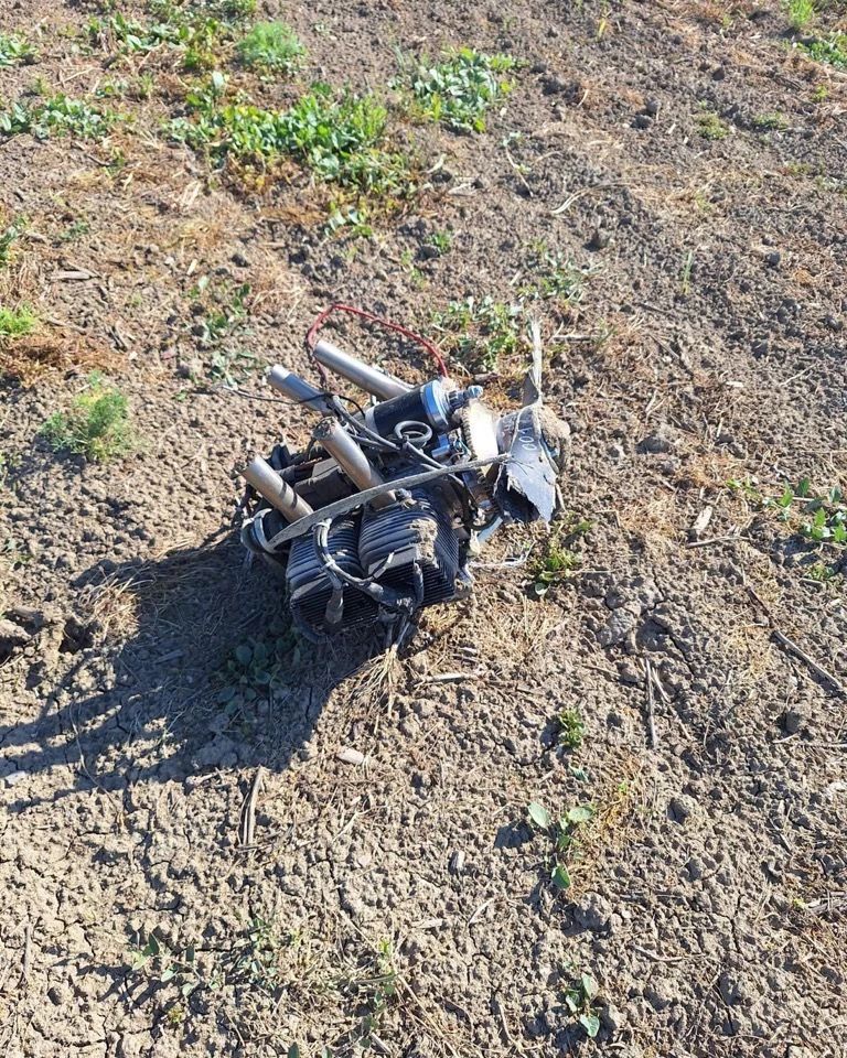 Alertă în Tulcea: obiect suspect asemănător unei drone și un proiectil cu explozibil, descoperite în localitatea Pardina