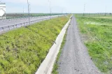 Interzis pe drumurile tehnologice de pe A7. Autoritățile te urmăresc pe camere și fac plângere la Poliție