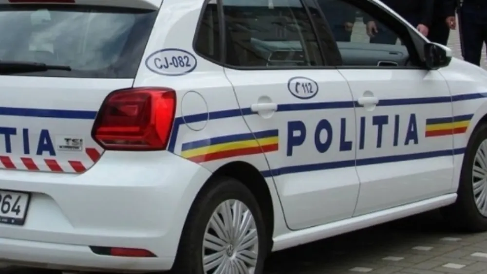 Masina rasturnata pe Drumul National 7 !