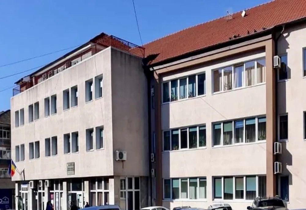 Râmnicu Vâlcea: patru centre de încasare a taxelor și impozitelor locale