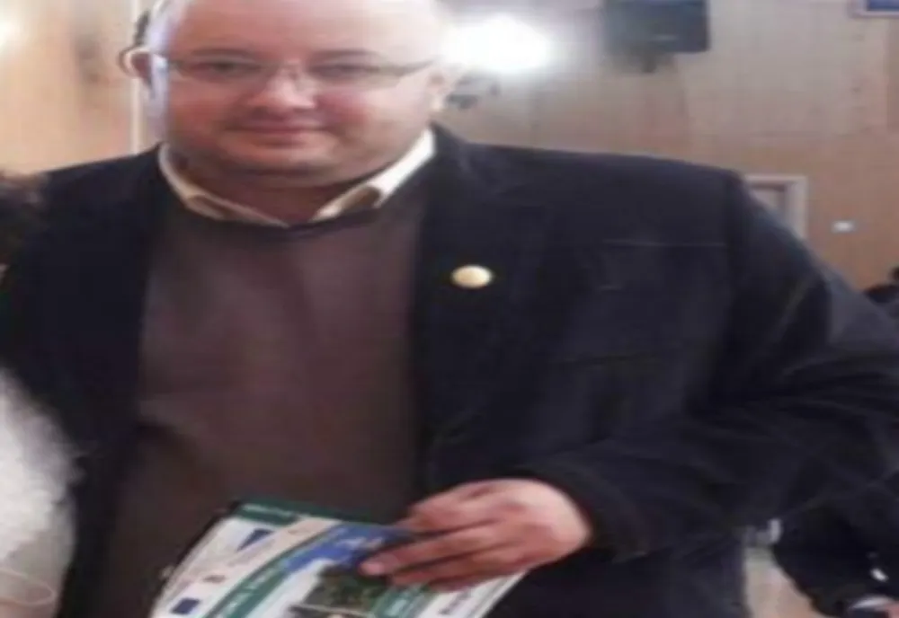 Președintele Consiliului Județean Constantin Rădulescu va dona un volum scris de Mihai Eminescu