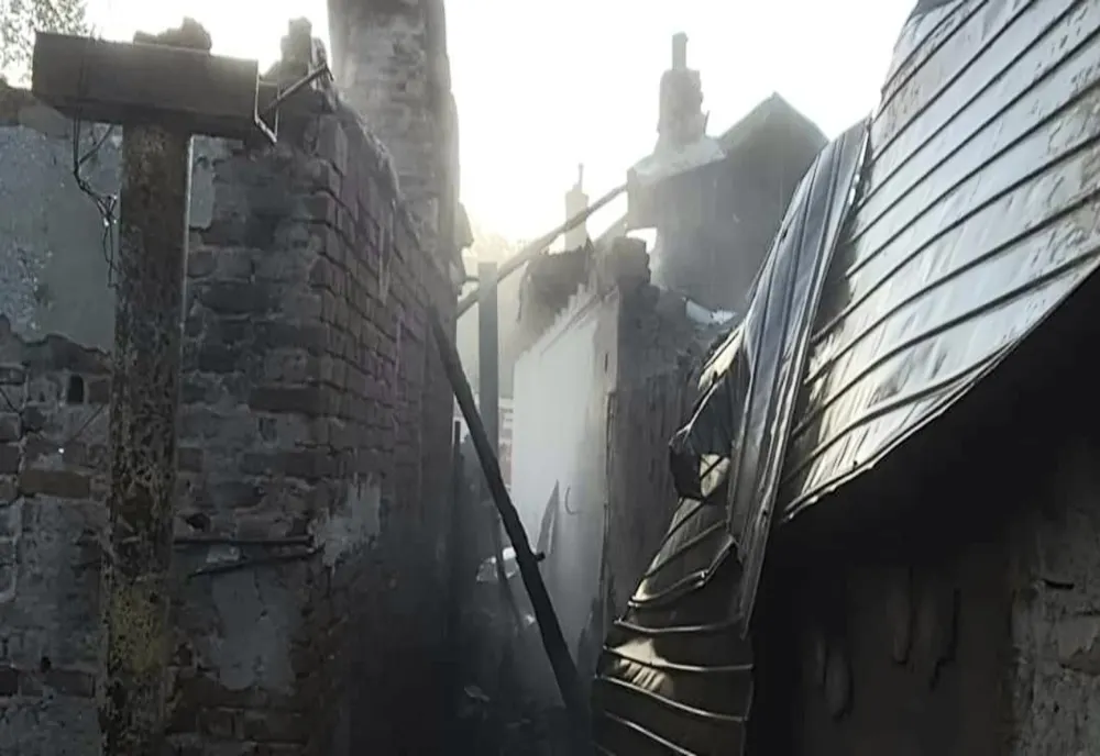 Incendiu noaptea trecută în localitatea Tomșani, județul Vâlcea