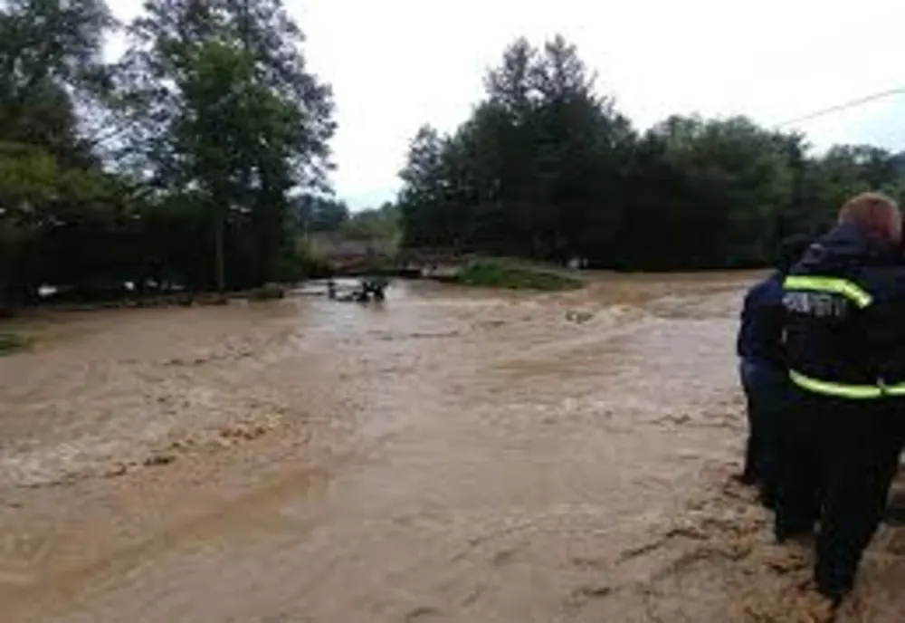Drumuri blocate în România din cauza vremii nefavorabile