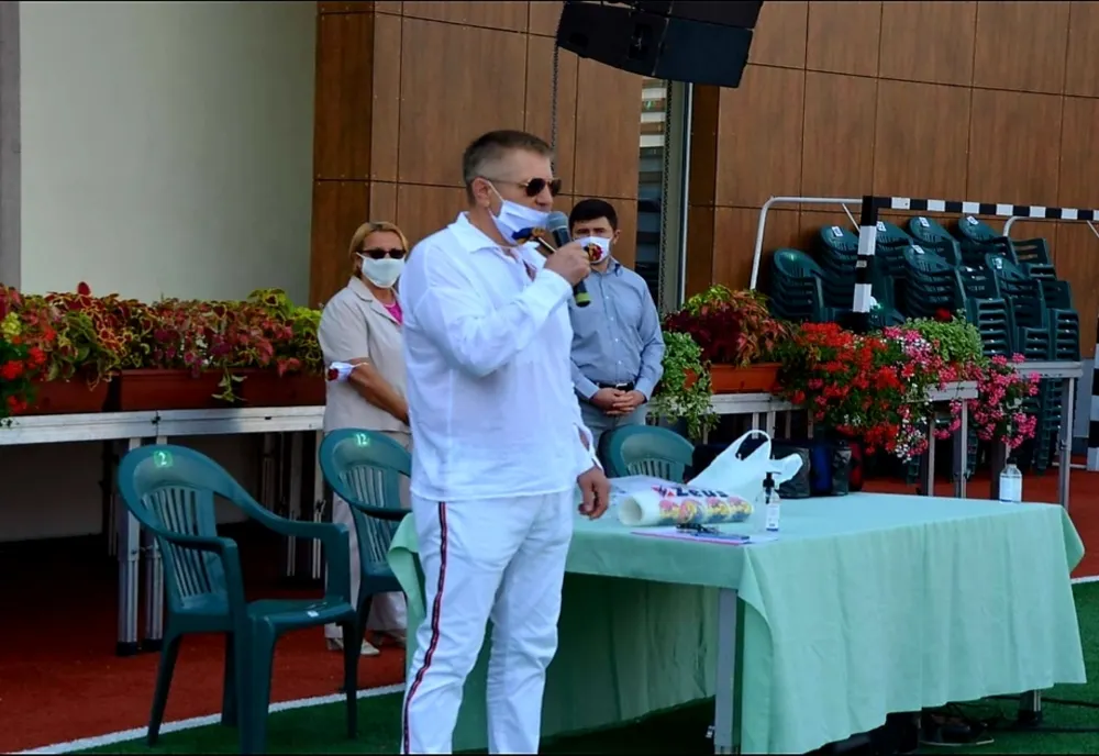 Fostul sportiv de performanta Marcel Boboc ii sprijina pe tinerii pugilisti valceni