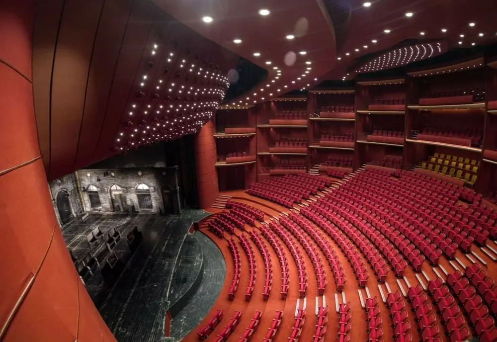 Activitatea din teatre și instituții de spectacole din Vâlcea, București și Iași a fost suspendata