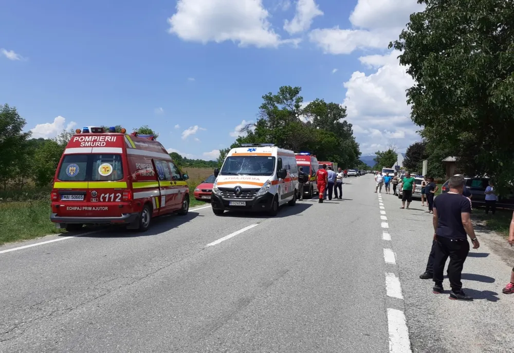 VIDEO. Accident GRAV, la limita dintre judeţele Gorj şi Vâlcea. Un tânăr a murit