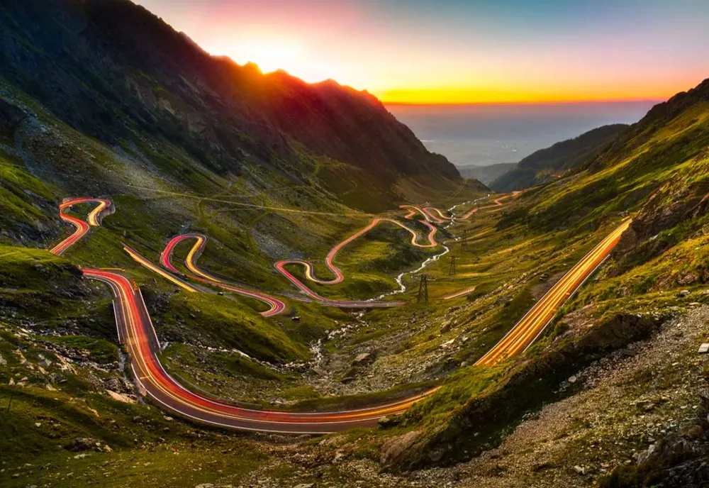 Trafic închis pe Transfăgărășan. Cât timp sunt restricții