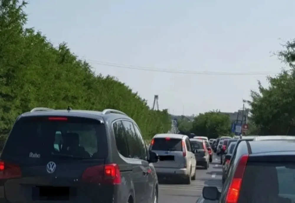 Se circulă în condiții de aglomerație la această oră. Unde sunt cele mai ridicate valori de tafic