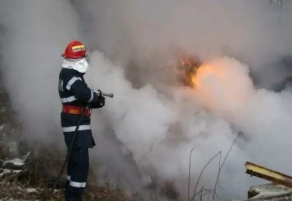 Incendiu la un hotel în care erau cazați aproape 300 de turiști