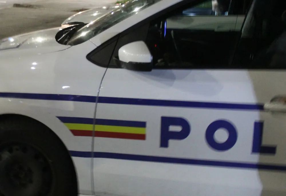 Incident rutier pe Valea Oltului, în care au fost implicate patru maşini