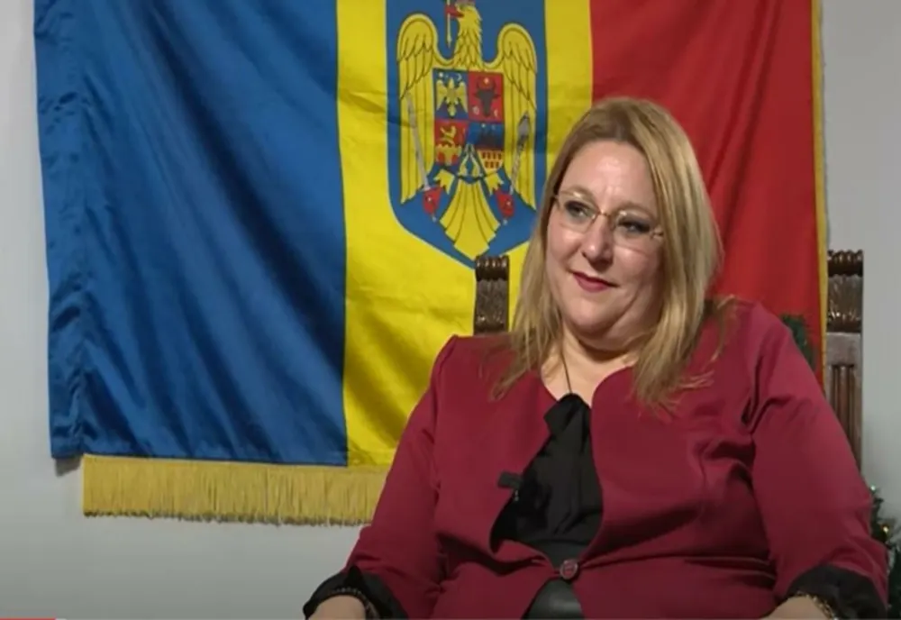 Diana Șoșoacă sare la gâtul lui Zelenski: "Un actor, un striper, dansator din buric. Du-te învârtindu-te, ești criminalul propriului popor"