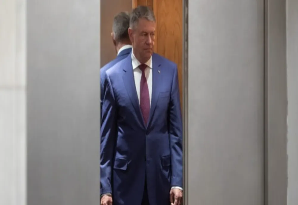 Iohannis, despre rotativa guvernamentală: În mod normal, mâine ar trebui să înceapă procedura, asta dacă greva din învăţământ se finalizează