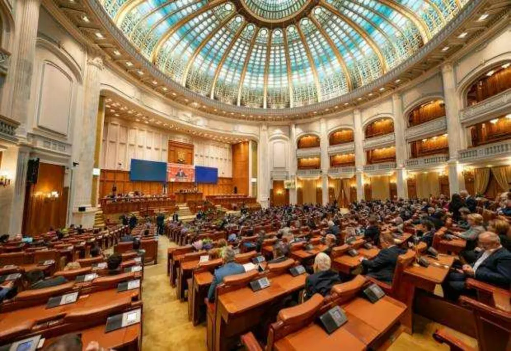 Comisiile juridice au dat raport de respingere la proiectul pensiilor speciale ale magistraţilor