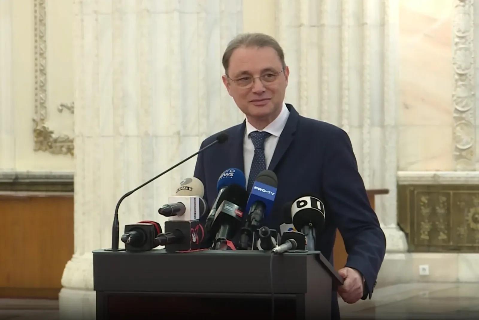 Guvernul Luca Niculescu