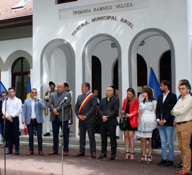 FFDEF817-F8F8-40AD-8011-2A4778A6F2F5