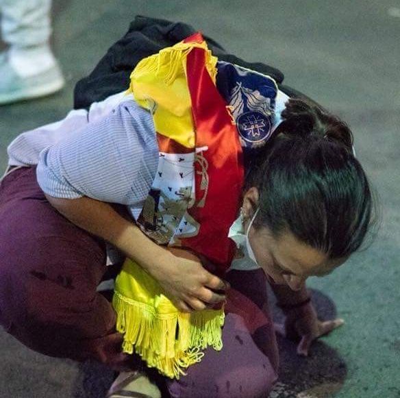 C29D4904-90A9-4FA5-BB8D-03257B5B5B42