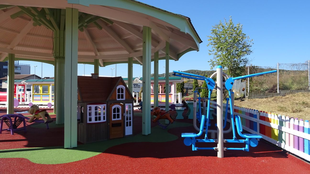 loc de joaca Dem Radulescu