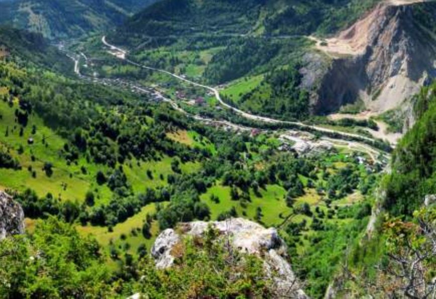 798227D6-B129-4B7D-9A55-F0954DAFD783