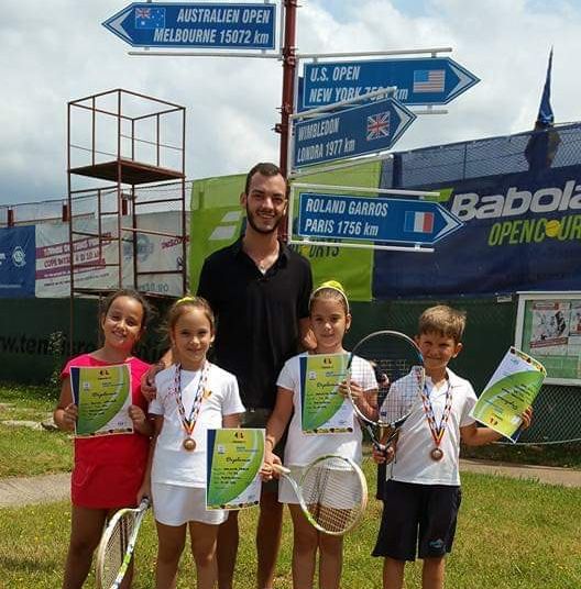 F145FE4D-531B-47FD-A0D1-C27ED9E54976