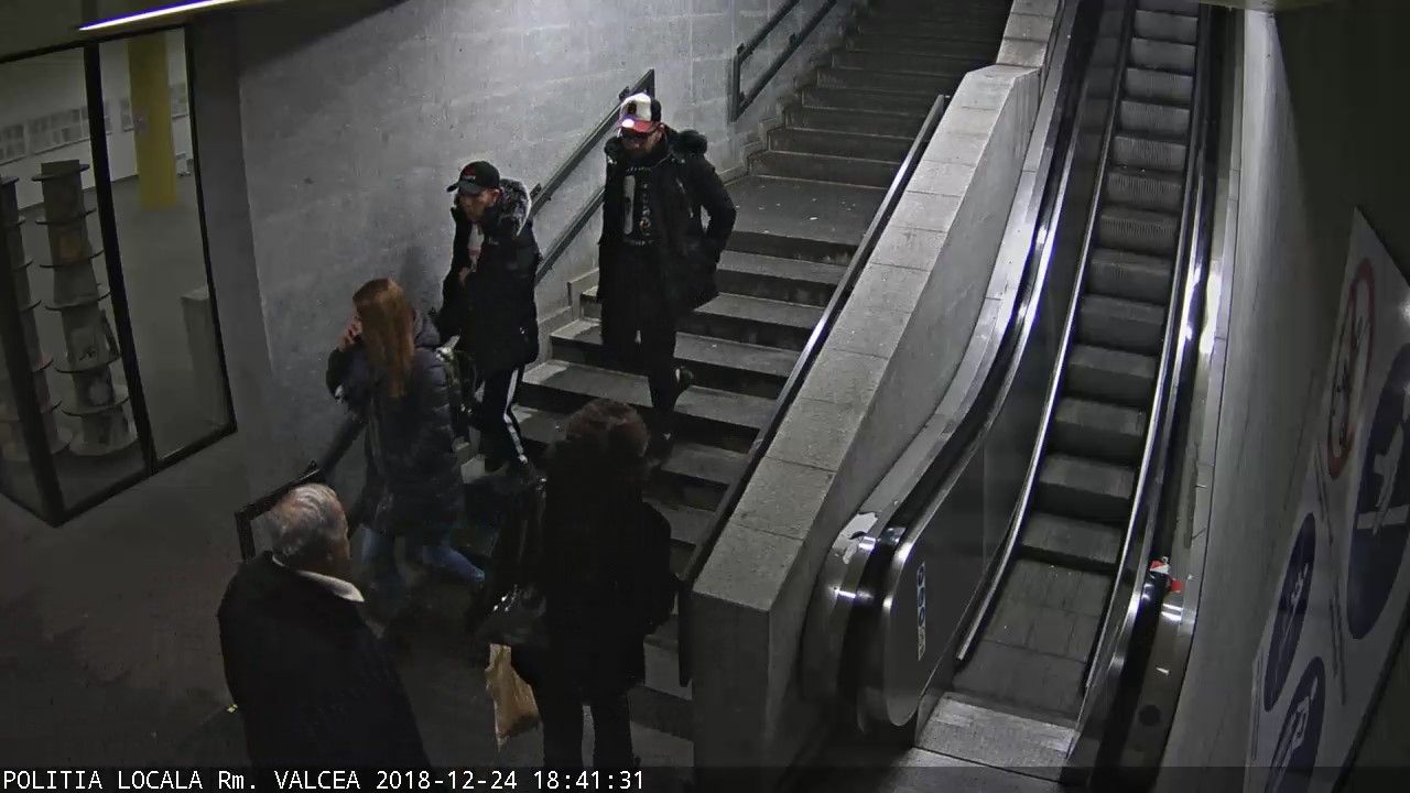 Pasaj scara rulanta Cozia_2018-12-24_18_41_30_289