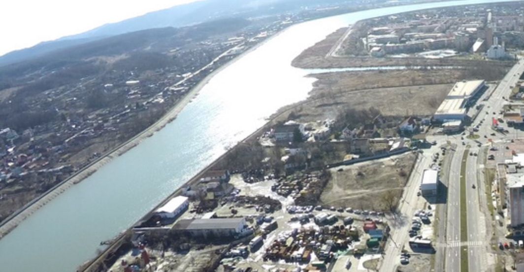 4CFFA118-A72A-4868-9206-C033B4FB9D49