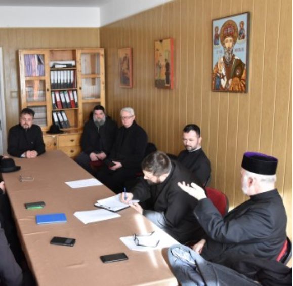 9F1066DC-03A7-4F2F-8E75-DAD8F587FB7F