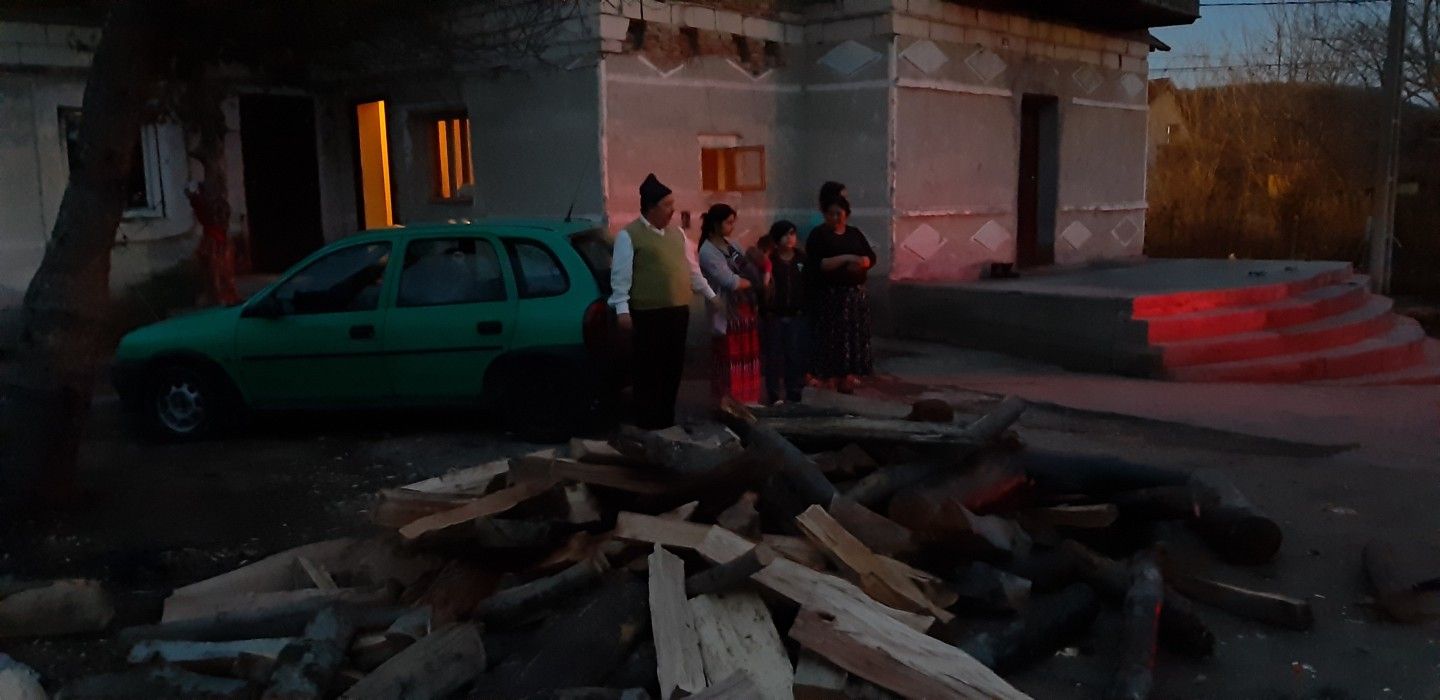 EA2F5598-9EBD-4B5B-A2DB-1CD7AD4F3957