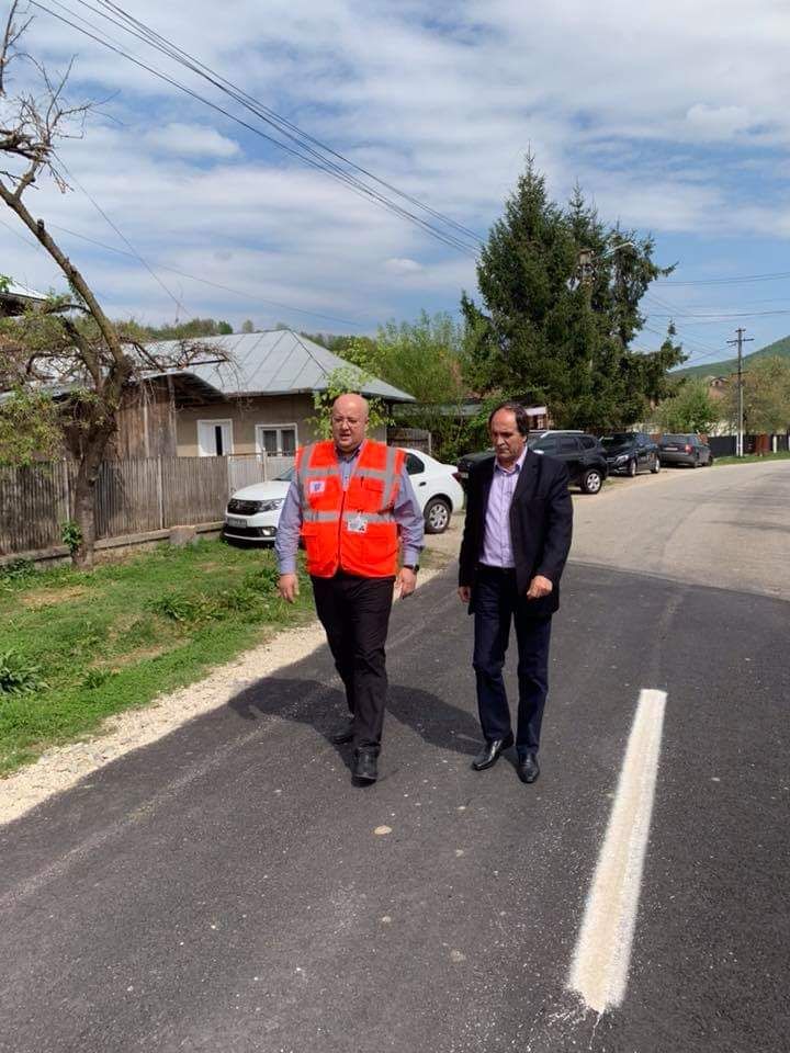 E972A903-41B4-46EC-869D-8CC06D1CE4AA