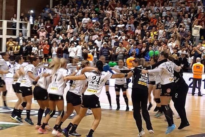 A9568A20-A70A-4A1C-B311-35FC628E20C4