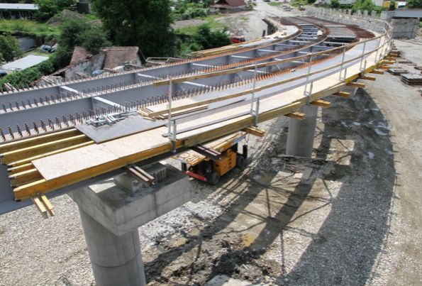 89704F21-CED5-4506-AEBC-CA9A51622463